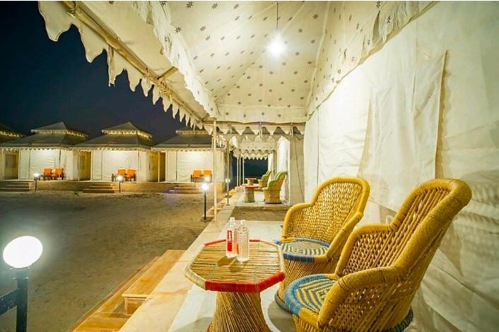 Sam Dunes Desert Luxury Camp & Resort Джайсалмер Екстериор снимка