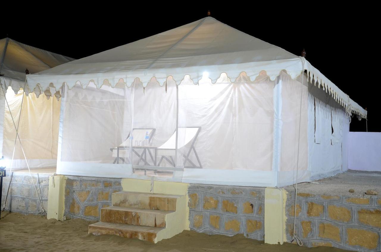 Sam Dunes Desert Luxury Camp & Resort Джайсалмер Екстериор снимка
