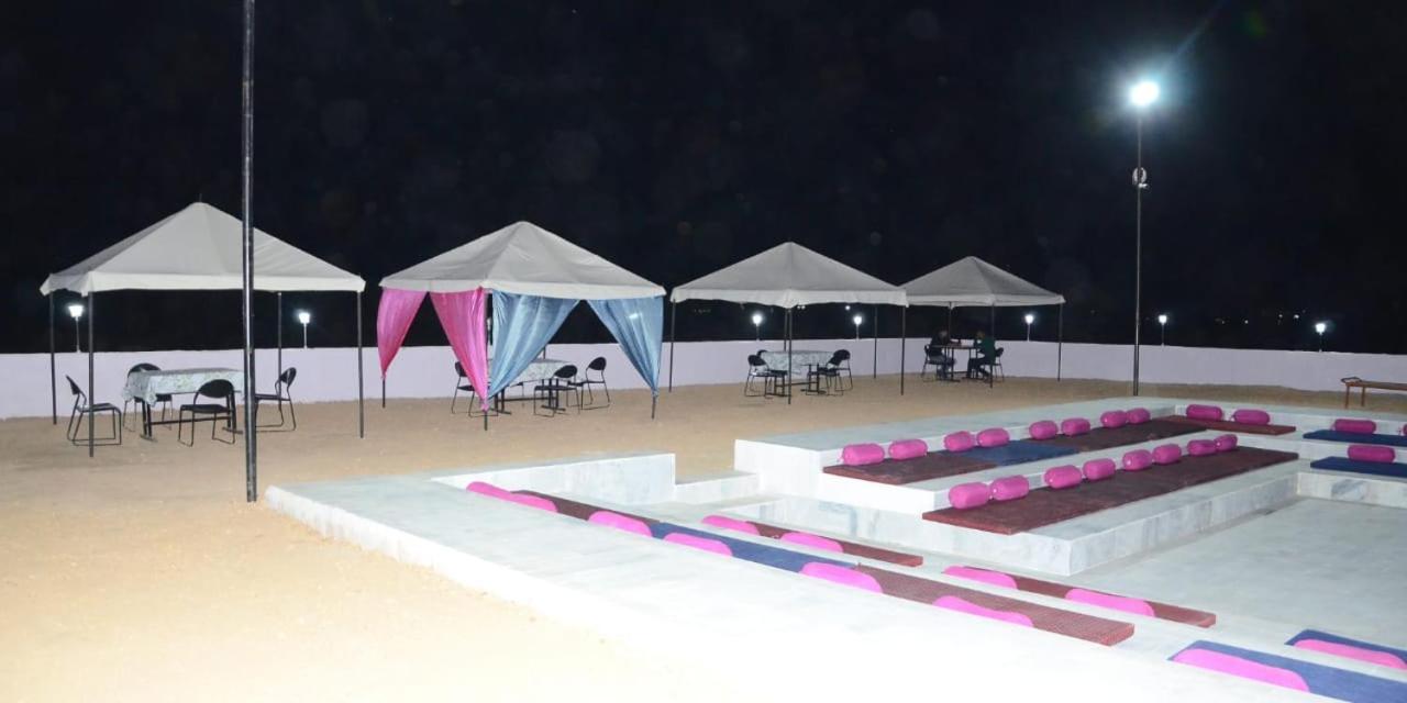 Sam Dunes Desert Luxury Camp & Resort Джайсалмер Екстериор снимка